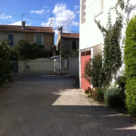 Proche Centre Avec Parking Prive Avignon
